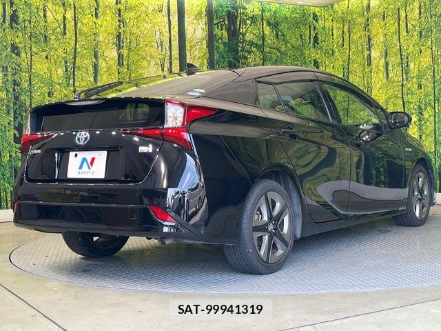 Toyota PRIUS 2019-07 7223770-16