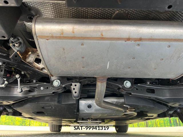 Toyota PRIUS 2019-07 7223770-18