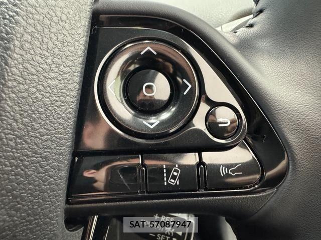 Toyota PRIUS 2021-10 7218832-14