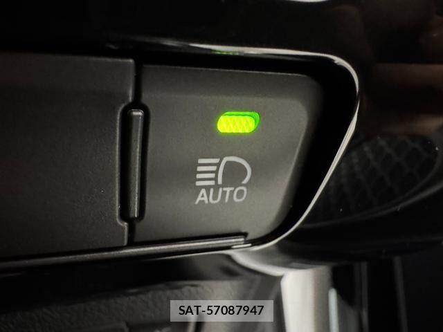 Toyota PRIUS 2021-10 7218832-22