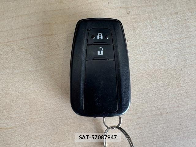 Toyota PRIUS 2021-10 7218832-29