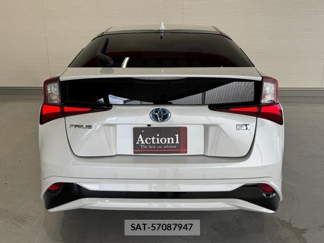 Toyota PRIUS 2021-10 7218832-4