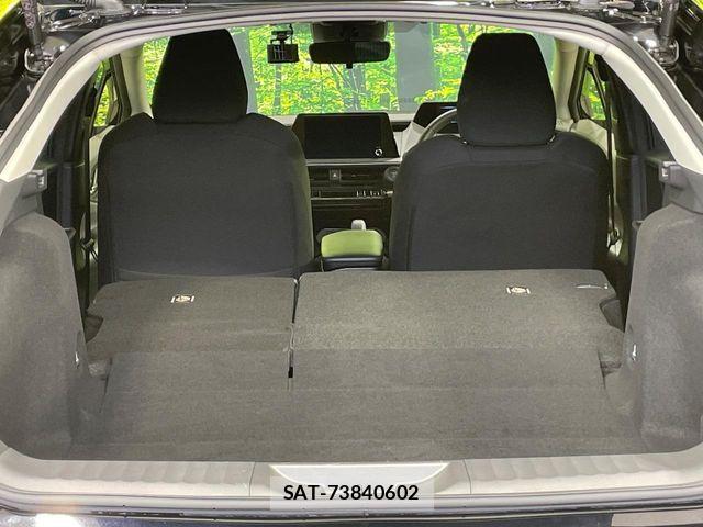 Toyota PRIUS 2023-10 7223823-9