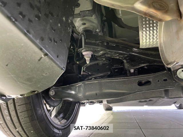 Toyota PRIUS 2023-10 7223823-19
