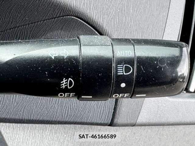 Toyota PRIUS 2011-03 7223634-18