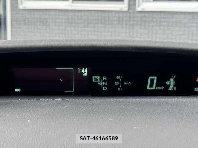 Toyota PRIUS 2011-03 7223634-19