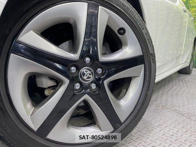Toyota PRIUS 2019-04 7223763-12