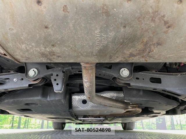 Toyota PRIUS 2019-04 7223763-18