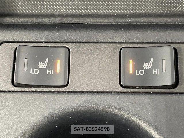 Toyota PRIUS 2019-04 7223763-4