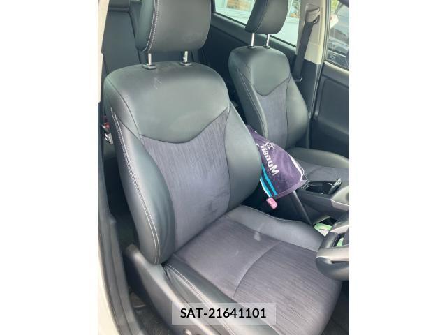 Toyota PRIUS 2012-02 7223642-12