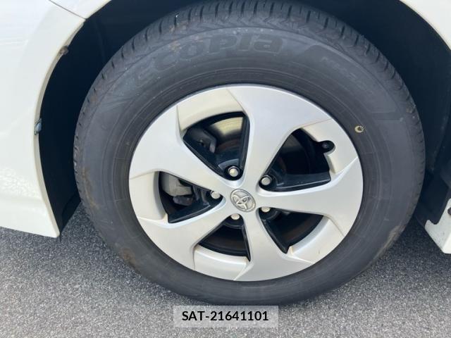 Toyota PRIUS 2012-02 7223642-3