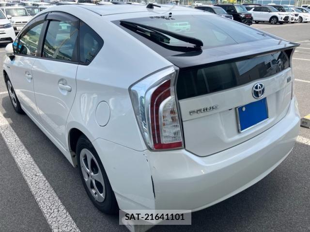 Toyota PRIUS 2012-02 7223642-6