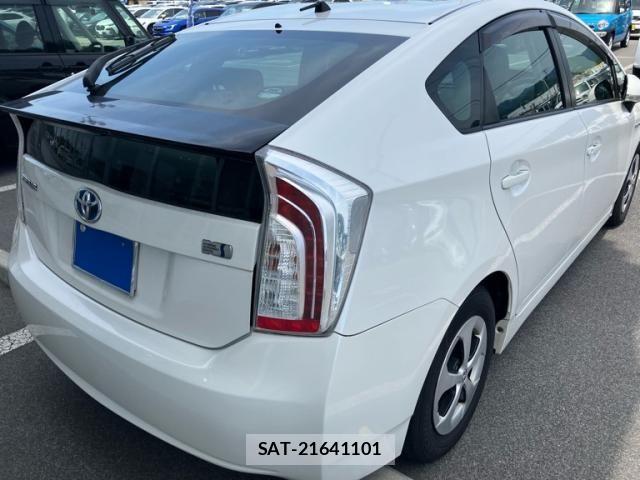 Toyota PRIUS 2012-02 7223642-7