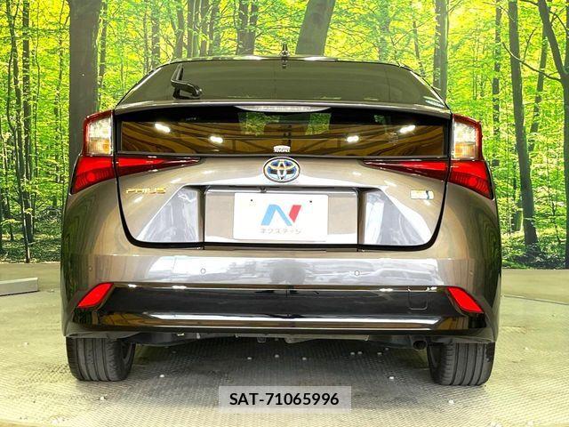 Toyota PRIUS 2019-03 7223754-14