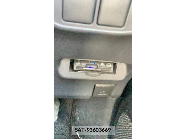 Toyota PRIUS 2013-09 7223666-16