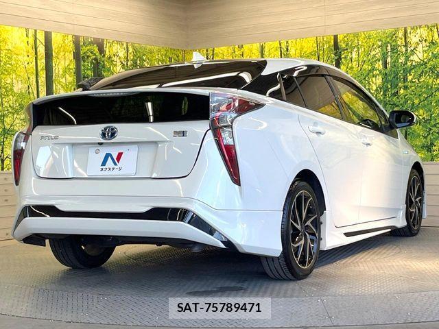 Toyota PRIUS 2016-03 7223686-16