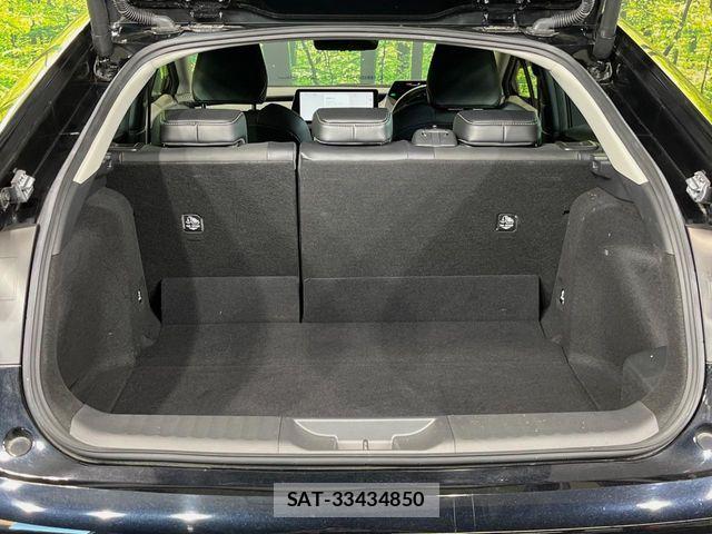 Toyota PRIUS 2023-11 7223828-11