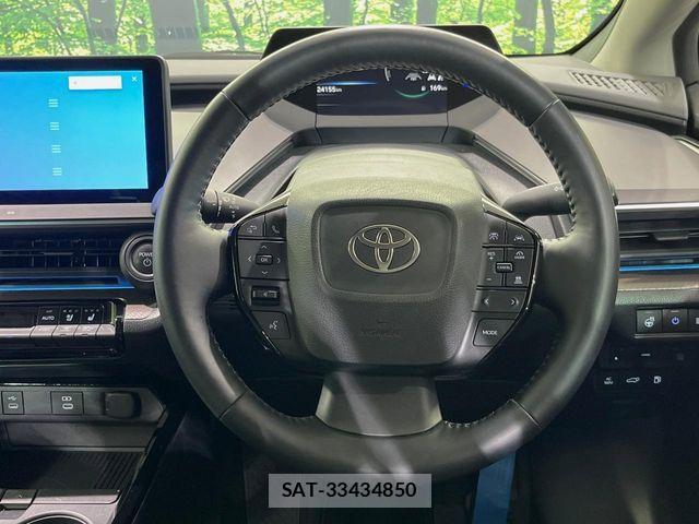 Toyota PRIUS 2023-11 7223828-12