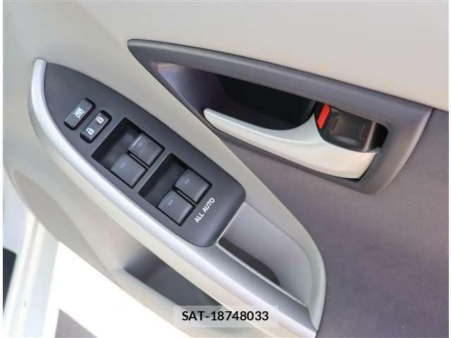 Toyota PRIUS 2009-12 7223621-23