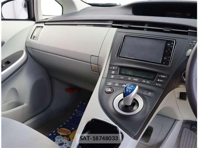 Toyota PRIUS 2009-12 7223621-6