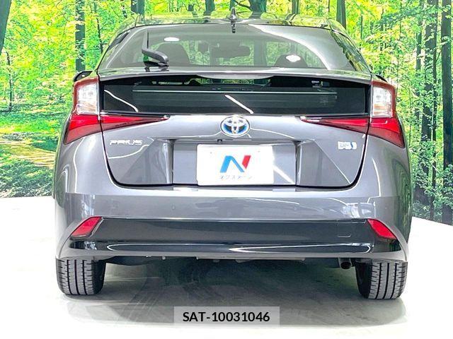 Toyota PRIUS 2021-10 7223791-14