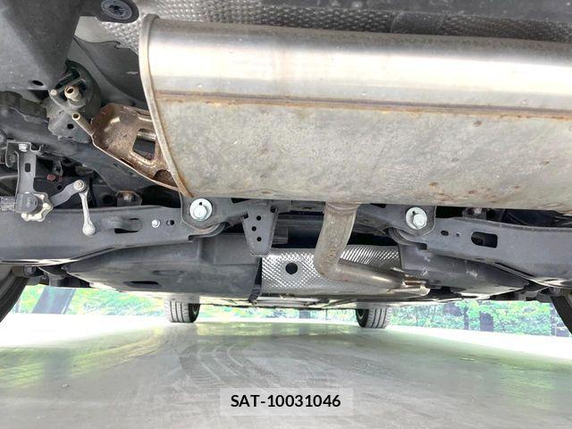 Toyota PRIUS 2021-10 7223791-18