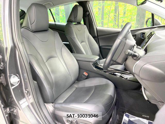 Toyota PRIUS 2021-10 7223791-8