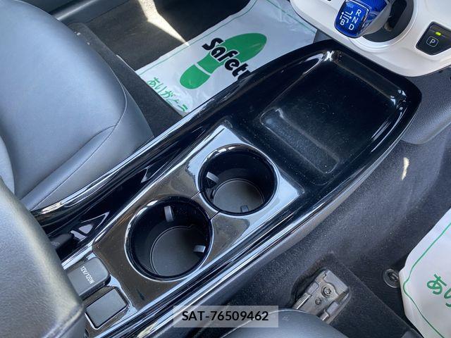 Toyota PRIUS 2017-11 7223740-20