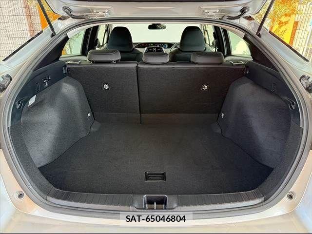 Toyota PRIUS 2021-03 7223786-19