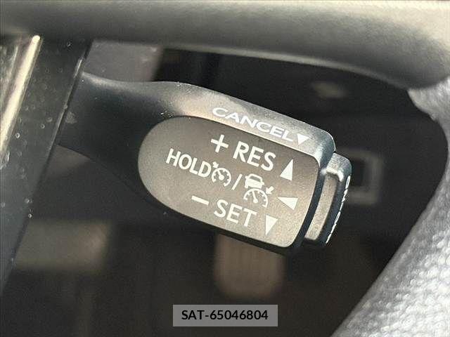 Toyota PRIUS 2021-03 7223786-3