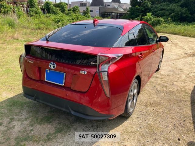 Toyota PRIUS 2016-09 7218520-2