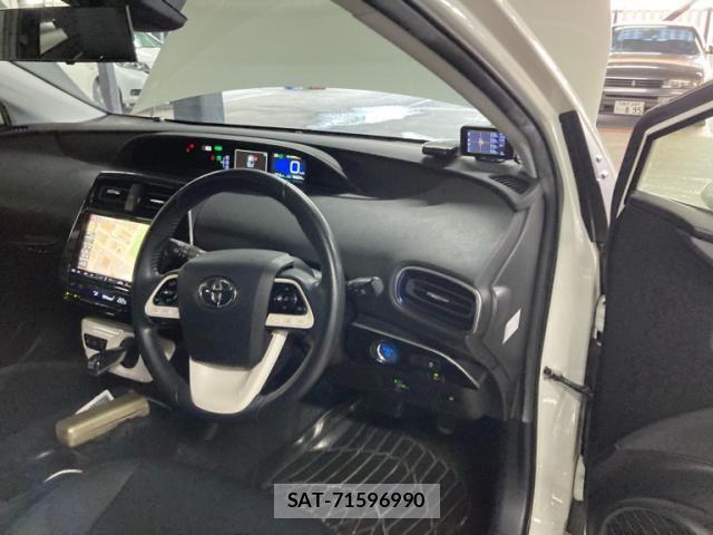 Toyota PRIUS 2016-08 7223704-10