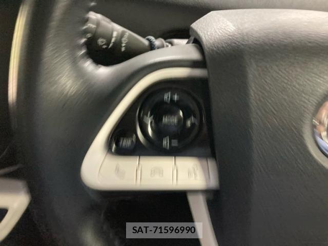 Toyota PRIUS 2016-08 7223704-18
