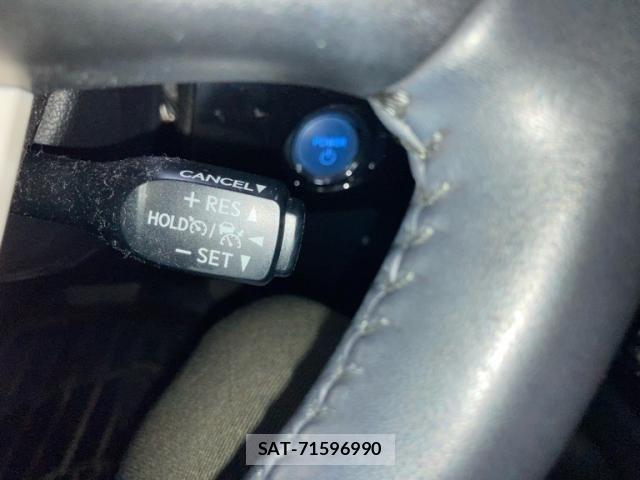 Toyota PRIUS 2016-08 7223704-20