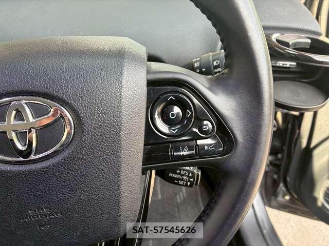 Toyota PRIUS 2021-05 7223784-9