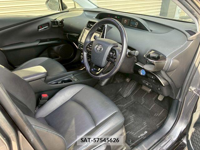 Toyota PRIUS 2021-05 7223784-17