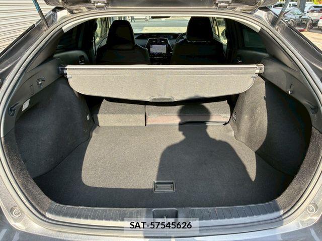 Toyota PRIUS 2021-05 7223784-22