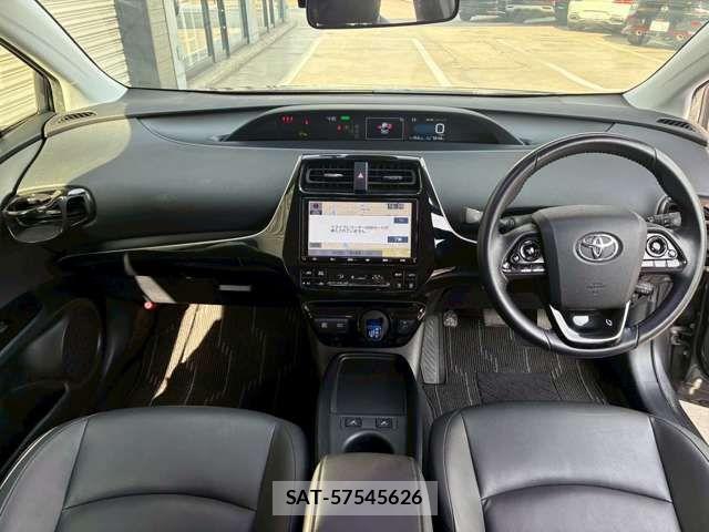Toyota PRIUS 2021-05 7223784-7