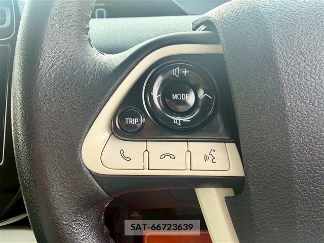 Toyota PRIUS 2016-03 7223696-12