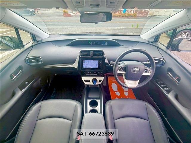 Toyota PRIUS 2016-03 7223696-1