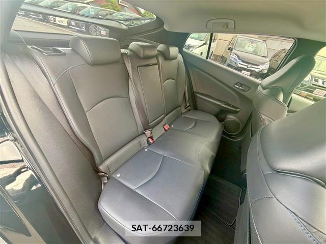 Toyota PRIUS 2016-03 7223696-19