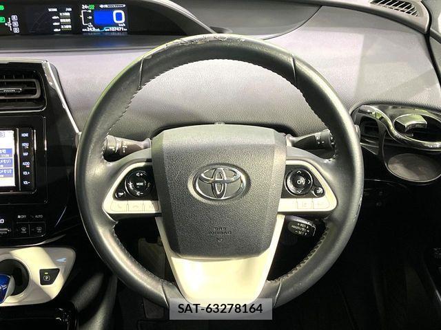 Toyota PRIUS 2018-10 7223750-11