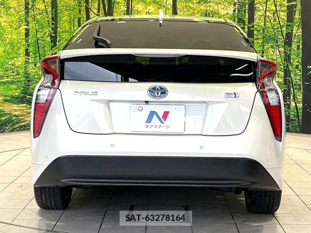 Toyota PRIUS 2018-10 7223750-15