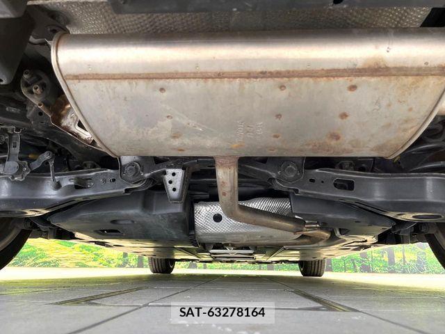 Toyota PRIUS 2018-10 7223750-18
