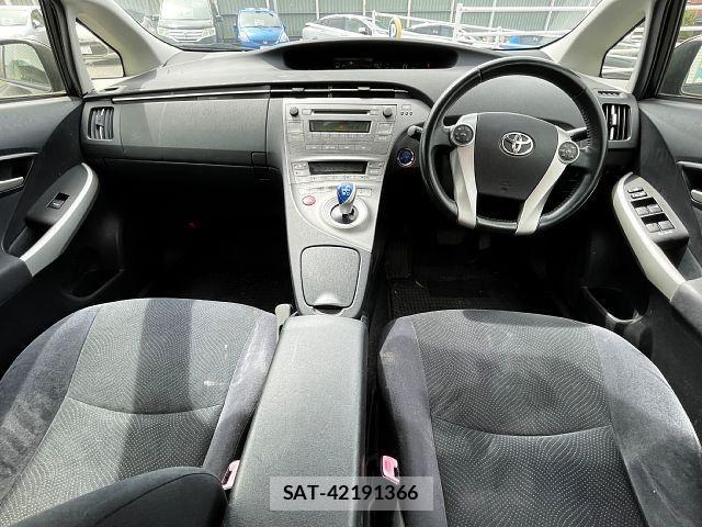 Toyota PRIUS 2012-12 7223652-1