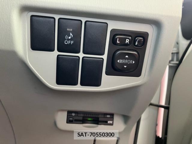 Toyota PRIUS 2014-03 7223675-10
