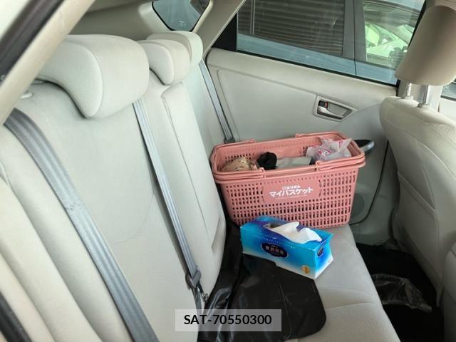 Toyota PRIUS 2014-03 7223675-12