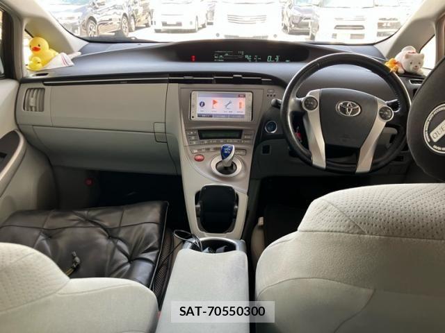 Toyota PRIUS 2014-03 7223675-13