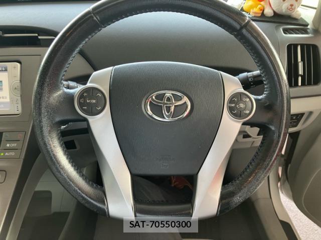 Toyota PRIUS 2014-03 7223675-14