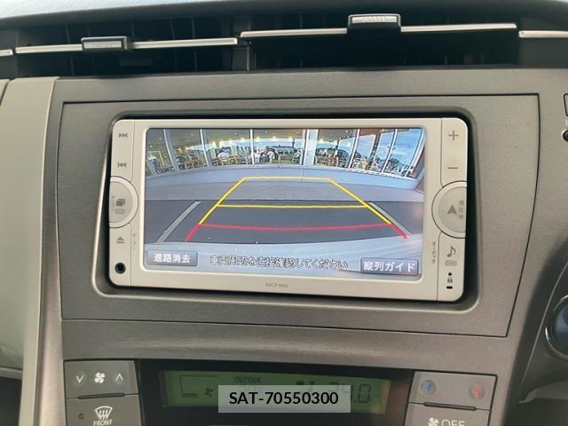 Toyota PRIUS 2014-03 7223675-16
